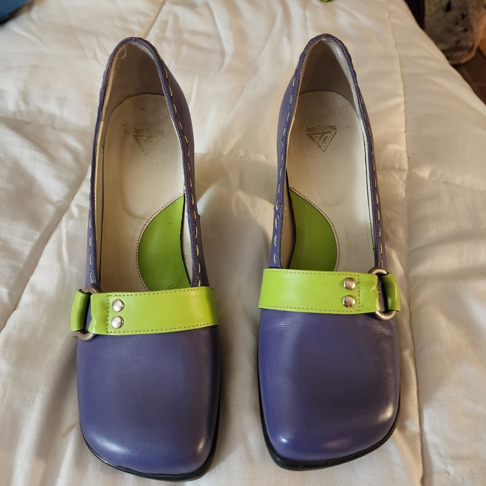 JOHN FLUEVOG Choice Hi: Vanny Purple Pumps Size 9.5